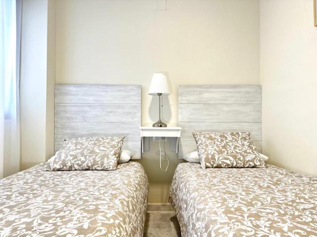 Apartamento Puerta Cerrada Ecija Luaran gambar